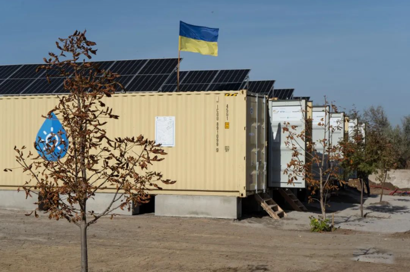 Vokietijos įmonė Ukrainoje įrengia fotovoltinę jūros vandens gėlinimo įrangą